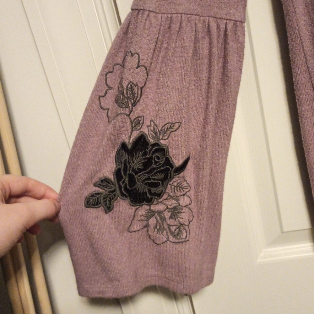 Sweater - Picture 2 of 3